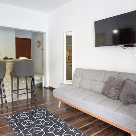 Apartments Maxhit Tivat Eksteriør billede