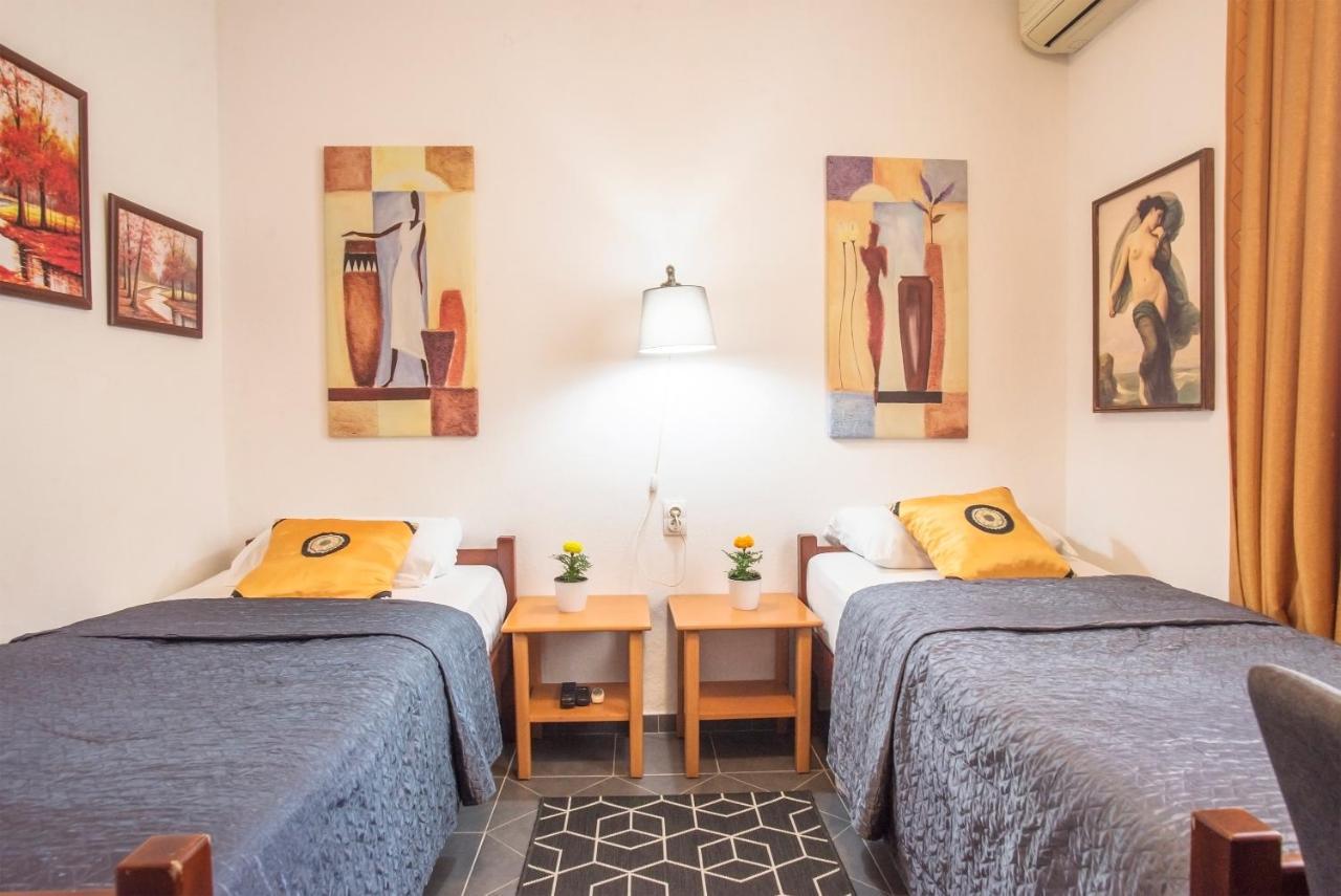 Apartments Maxhit Tivat Eksteriør billede